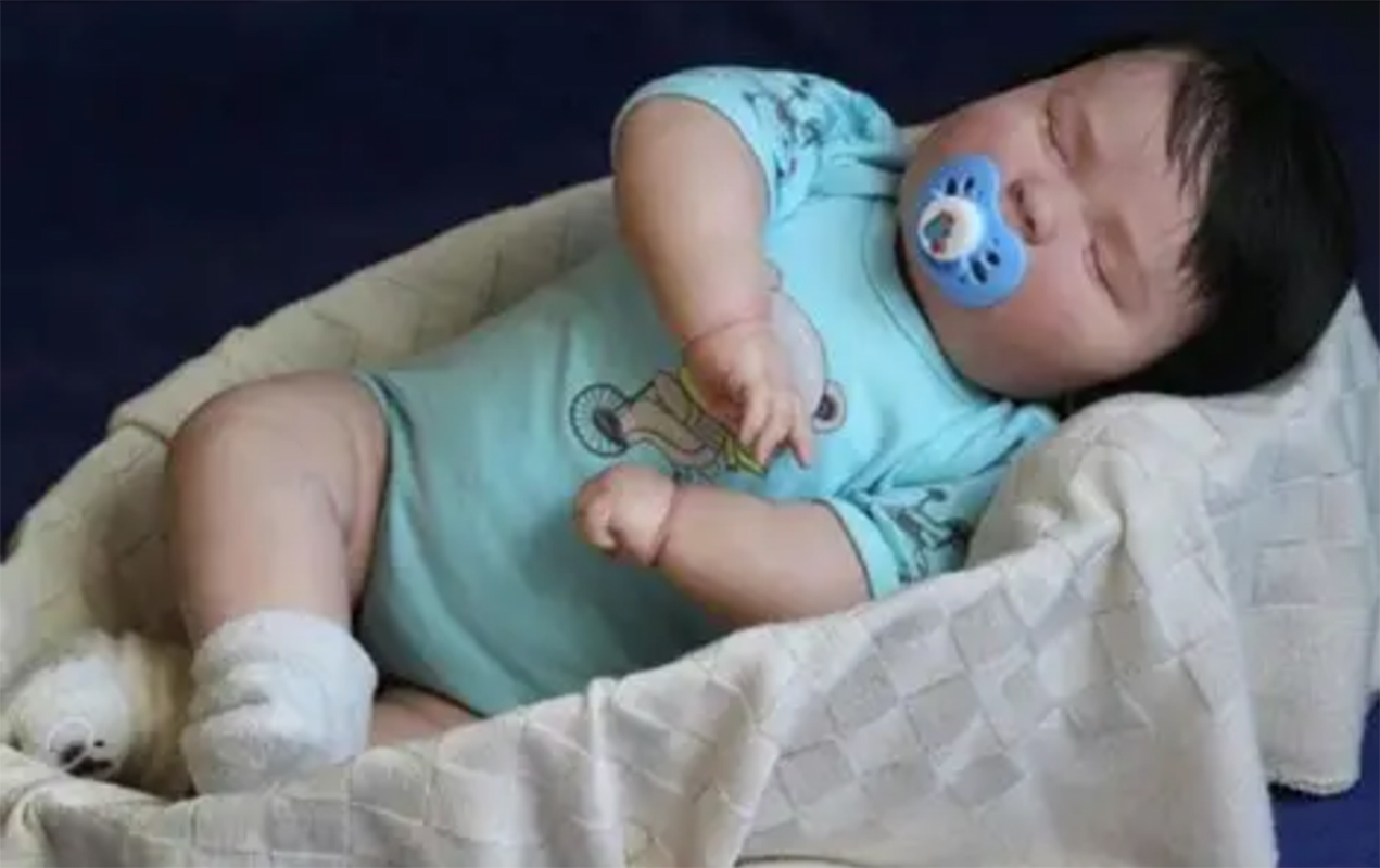 Baby Products Kit - طقم دمية جوزيف النائمة بحجم 20